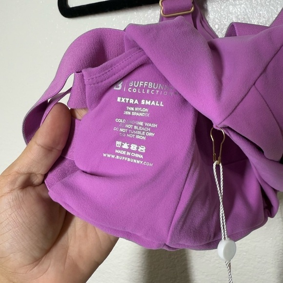 NWT BuffBunny Candy Wrap Sports Bra and Legacy Shorts Set Sz XS - Picture 8 of 13